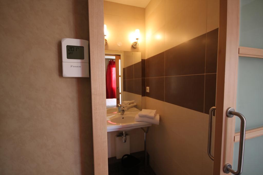 Hotel D'Arcins Latresne Værelse billede